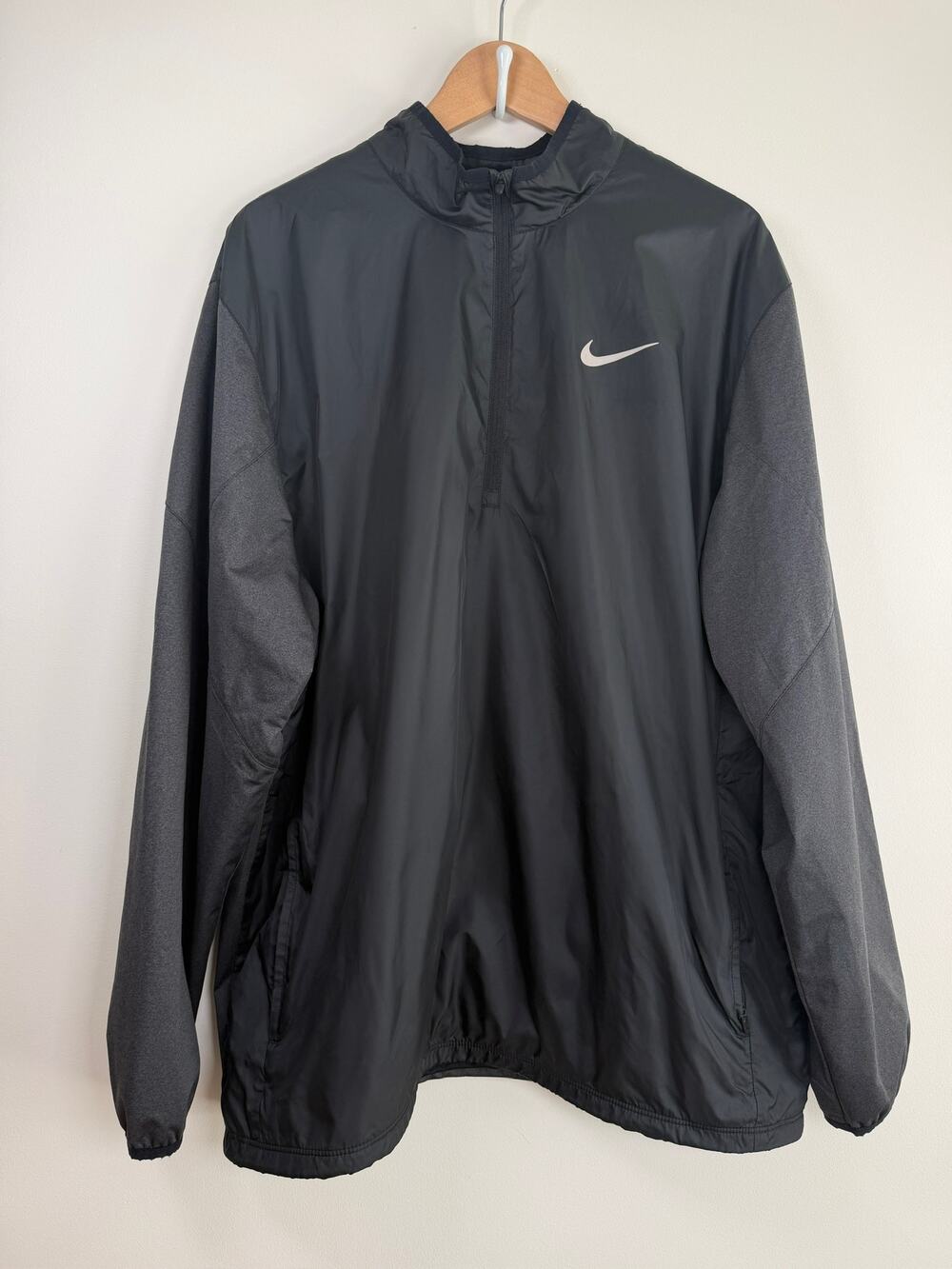 Nike Golf Windbreaker Quarter Zip Pullover Jacket Black Gray Sz XL Stretch Zip